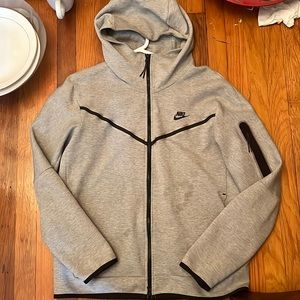 Nike Tech Fleece Hoodie Men’s Gray